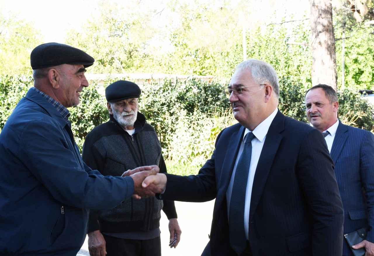 Vaqif Həsənovun növbəti səyyar qəbul-görüşü keçirilib - FOTOLAR